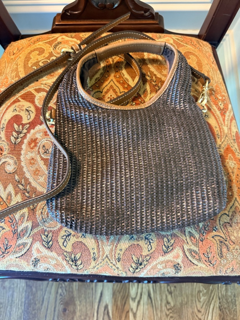 JJIll Woven Brown Shoulder Bag with Adjustable Strap. Cross body or handle. EUC